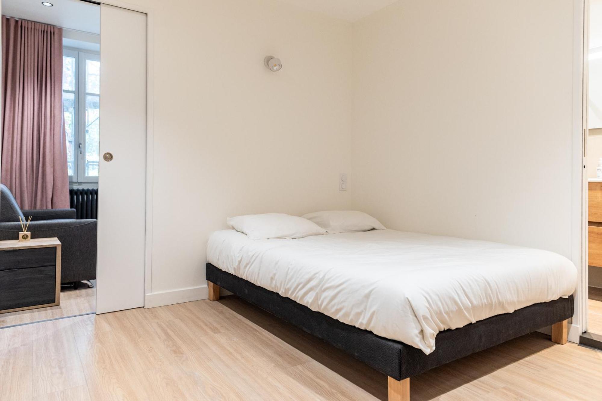 Croix Paquet - Appartements A Лион Экстерьер фото