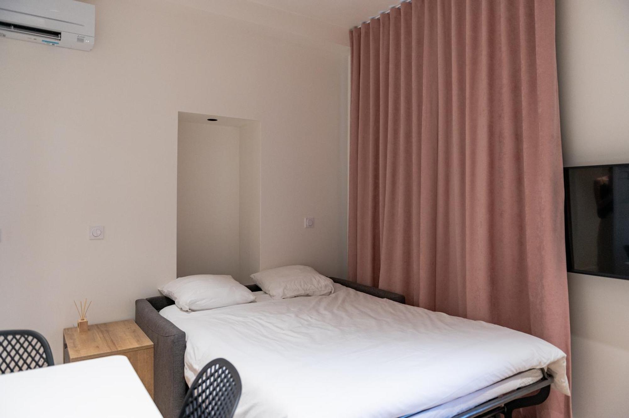 Croix Paquet - Appartements A Лион Экстерьер фото